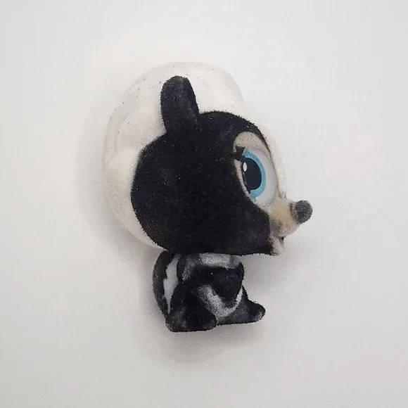 Disney Doorables Series 5 Special Edition "Flower" From Bambi Figurine - Picture 4 of 9